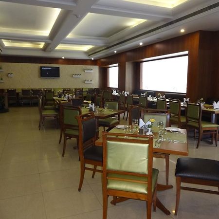 Hotel J P Cordial à Bangalore Extérieur photo