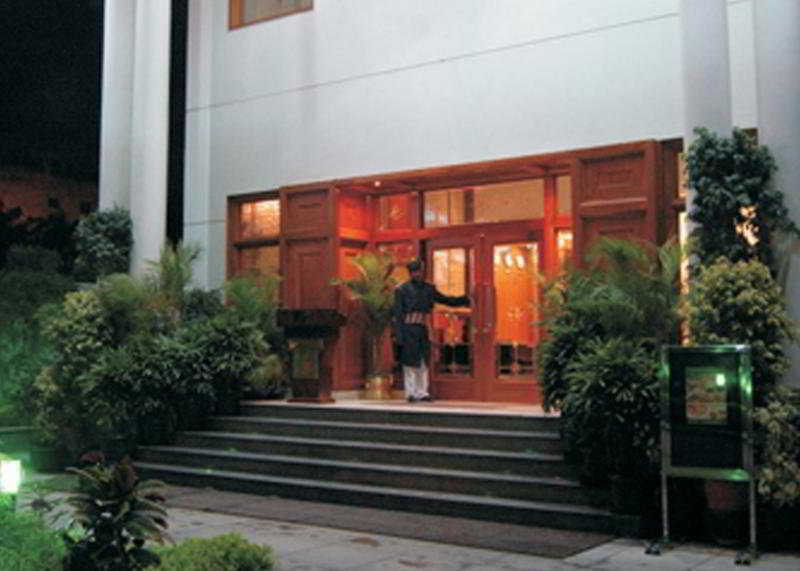 Hotel J P Cordial à Bangalore Extérieur photo