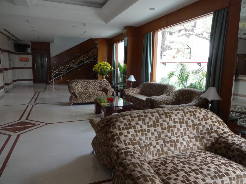 Hotel J P Cordial à Bangalore Extérieur photo